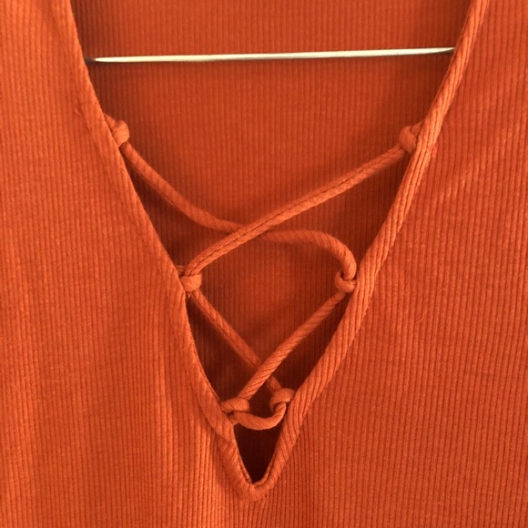 Forever 21 Burnt Orange Ribbed Lace Up V-Neck Long Sleeve Top - Picture 3 of 6